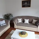 Haziallatbarat Mandula Haz Koezpontjanal Holiday home *