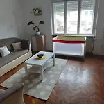 Haziallatbarat Mandula Haz Koezpontjanal Ferienhaus
